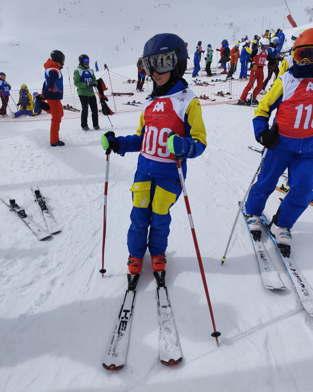 Corredor del club preparándose para su carrera